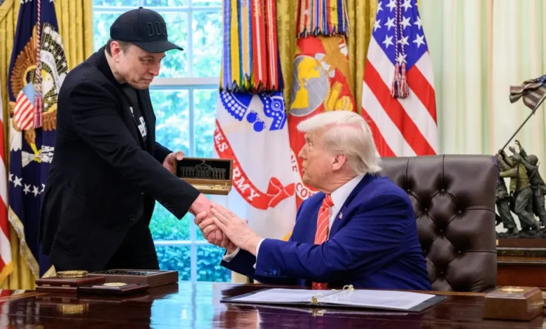 Trump compra ações da SpaceX duas semanas após estreia da empresa na bolsa
