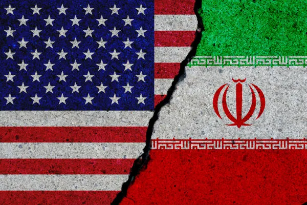 EUA acusam 17 iranianos de megacampanha hacker que roubou mais de 31 terabytes de dados