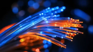 Governo reavalia tarifa sobre fibra óptica chinesa após alerta para custos das redes no Brasil