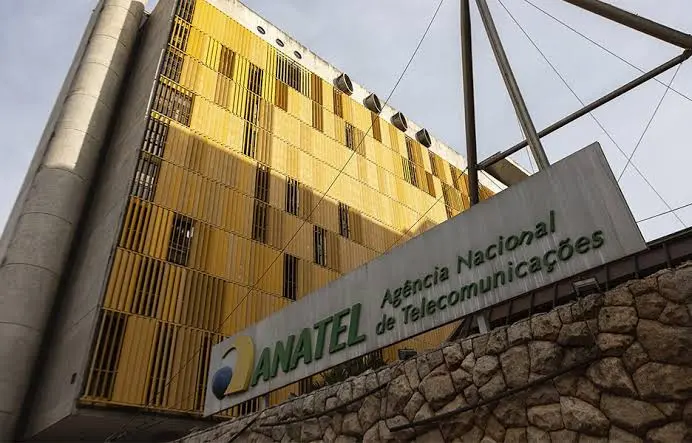 Anatel mantém Oi responsável pela telefonia fixa até conclusão da venda para a Método
