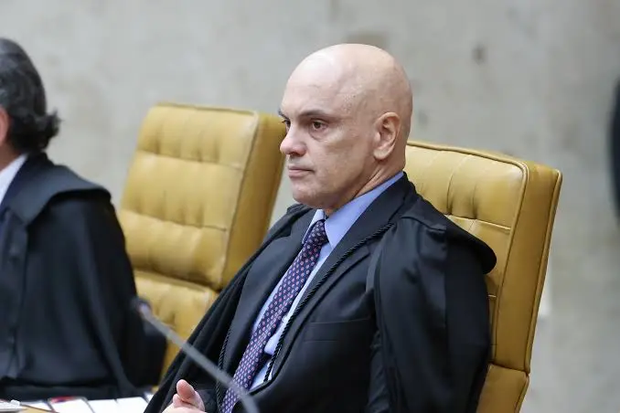 Moraes diz que algoritmos das big techs podem influenciar eleitores e critica suposta neutralidade das plataformas