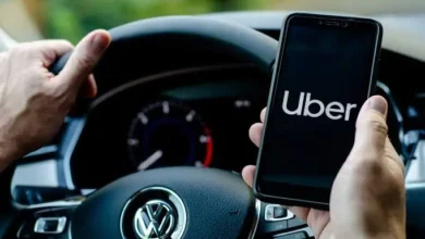 Uber é alvo de ação de R$ 321 milhões por cobrança de “passe” a motoristas
