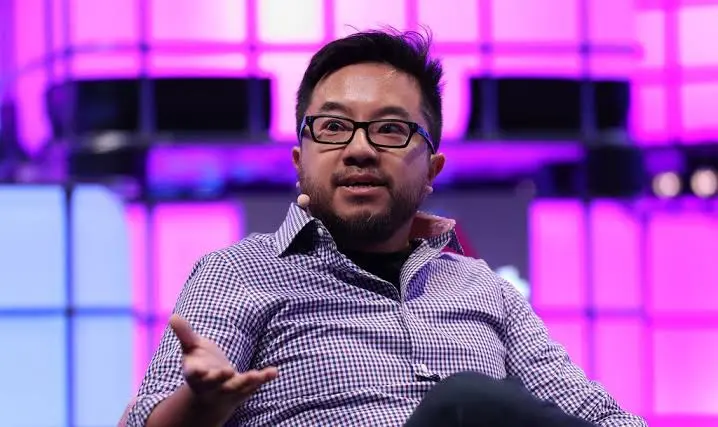 CEO da Y Combinator defende que laboratórios americanos possam “destilar” modelos de IA de fronteira para fortalecer alternativas open-weight nos EUA