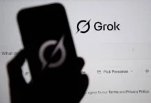 Grok ganha acesso a contas bancárias e investimentos por meio da Plaid