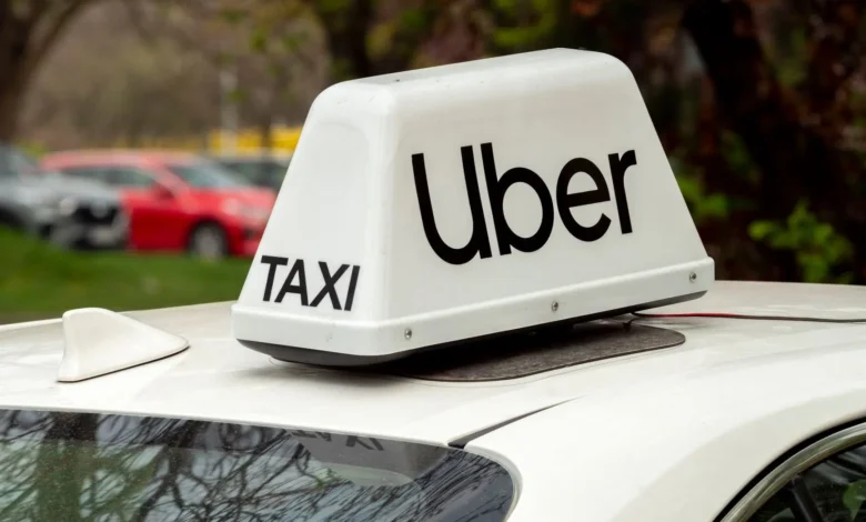 Uber corta 3.300 empregos e enxuga gestão para liberar investimentos em robotáxis