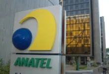 Anatel leva mais de 40 decisões relevantes para ambiente virtual e abre debate sobre transparência regulatória