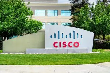 Cisco corrige falha crítica em sistema de segurança de e-mails já explorada por invasores