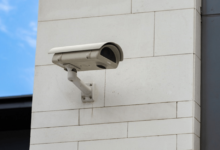 Falha de segurança expõe 427 câmeras de creches municipais em São Paulo