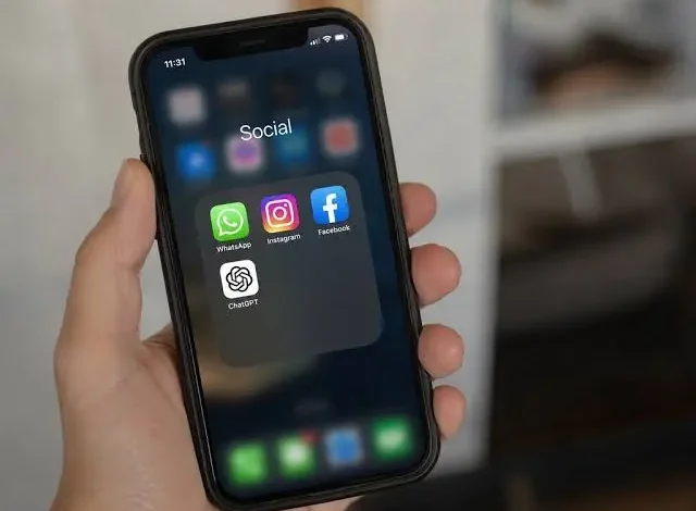Grécia aprova proibição de redes sociais para menores de 15 anos