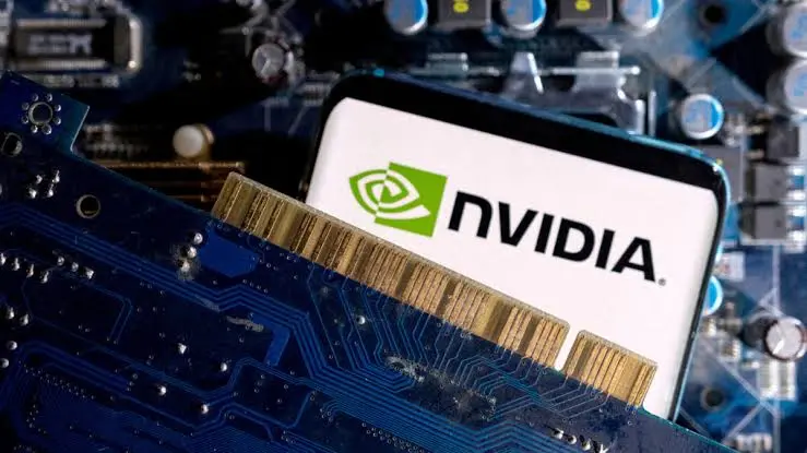 NVIDIA lança IA gratuita que transcreve áudios em 40 idiomas e identifica até oito pessoas