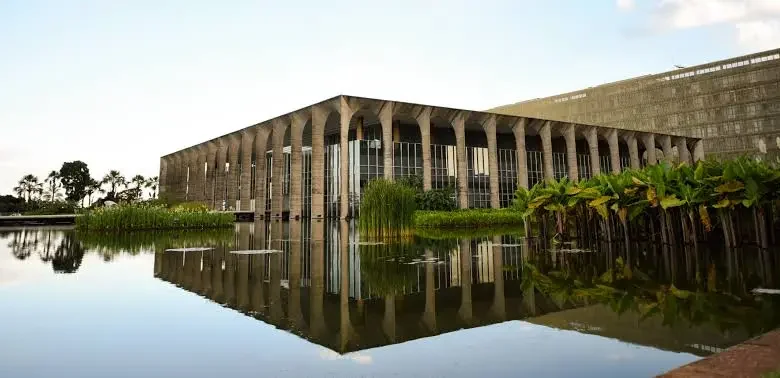 UNESCO e Itamaraty defendem inclusão digital com foco em direitos humanos e inteligência artificial