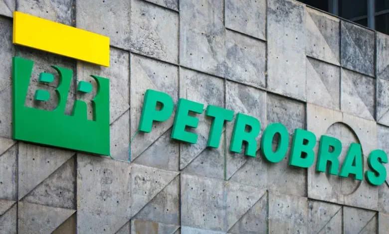 Petrobras arremata 19 blocos de petróleo em leilão da ANP por cerca de R$ 3 bilhões